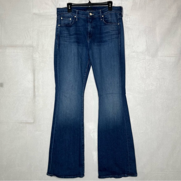 Mother The Down Low Weekender Heel Flare Jeans - Picture 3 of 8